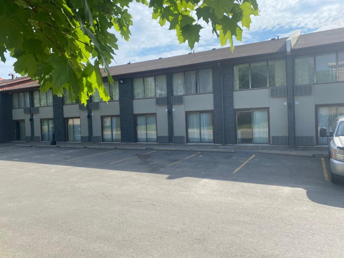 Quality Inn Peterborough Eksteriør billede