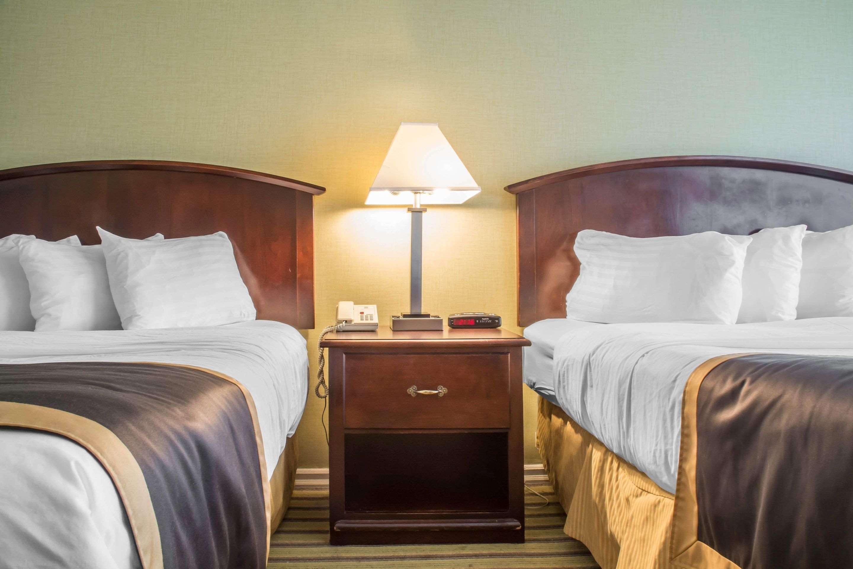 Quality Inn Peterborough Eksteriør billede