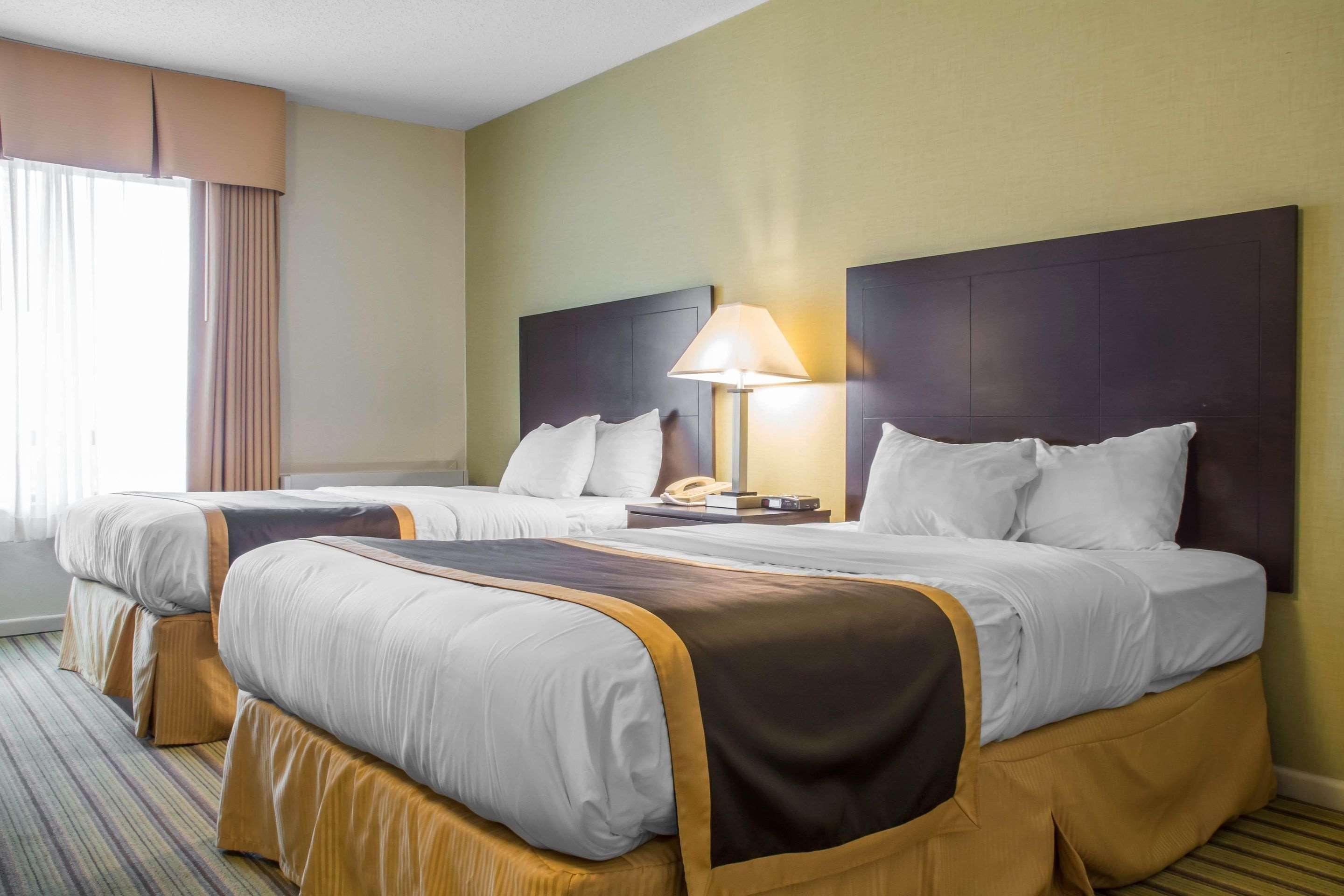 Quality Inn Peterborough Eksteriør billede