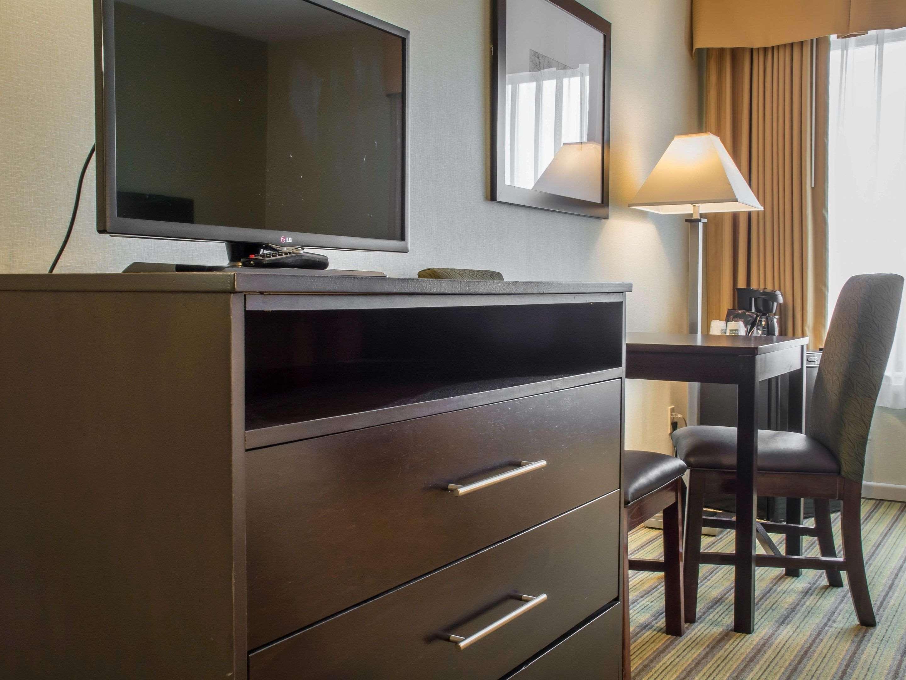 Quality Inn Peterborough Eksteriør billede