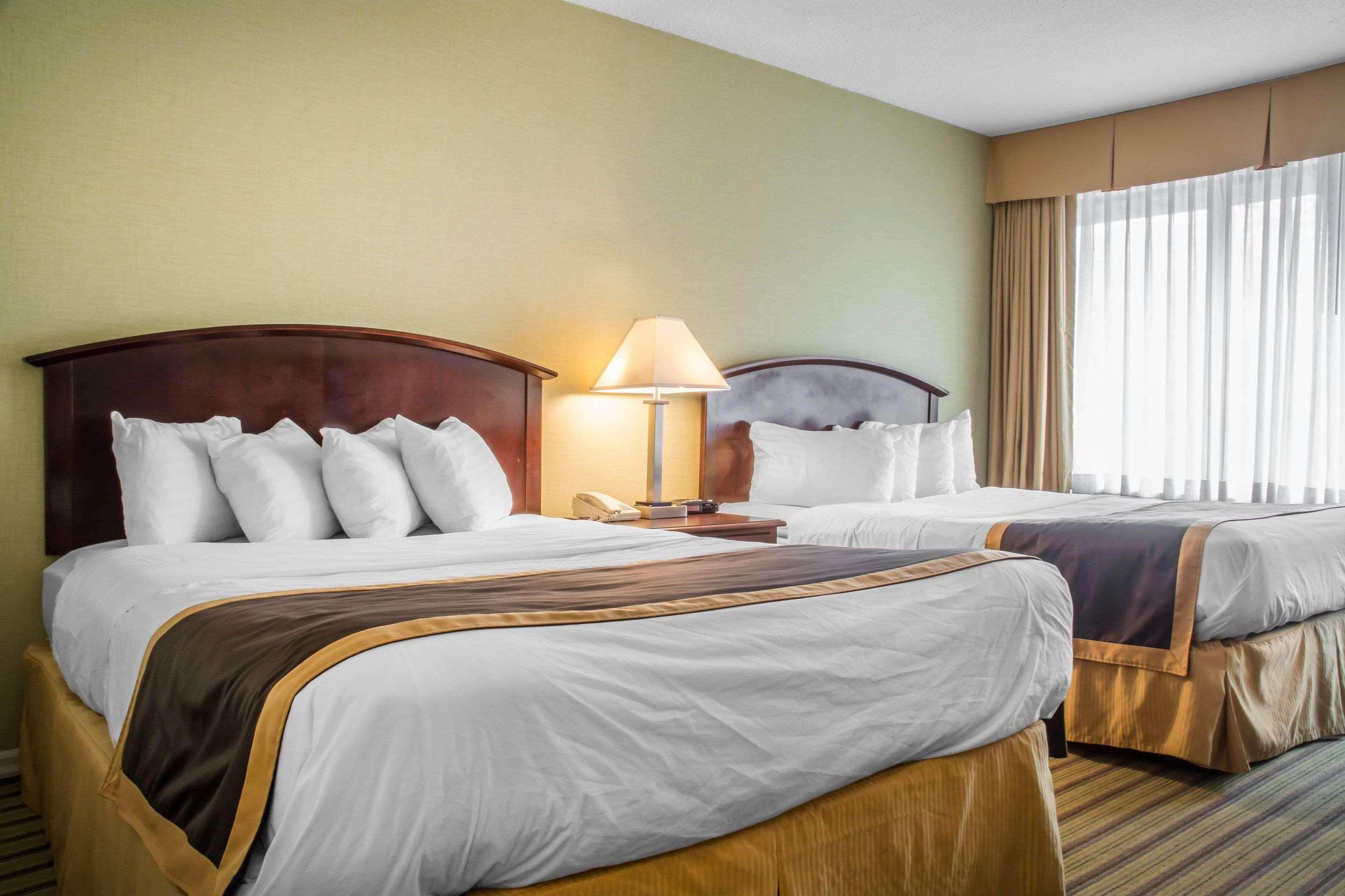 Quality Inn Peterborough Eksteriør billede