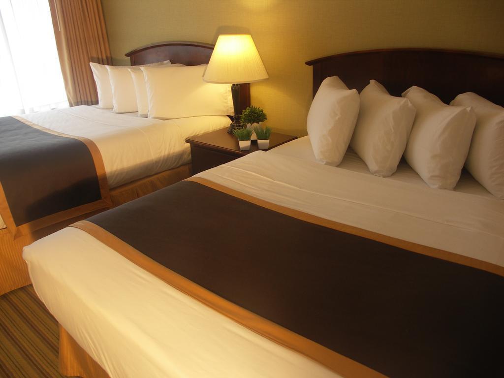 Quality Inn Peterborough Eksteriør billede