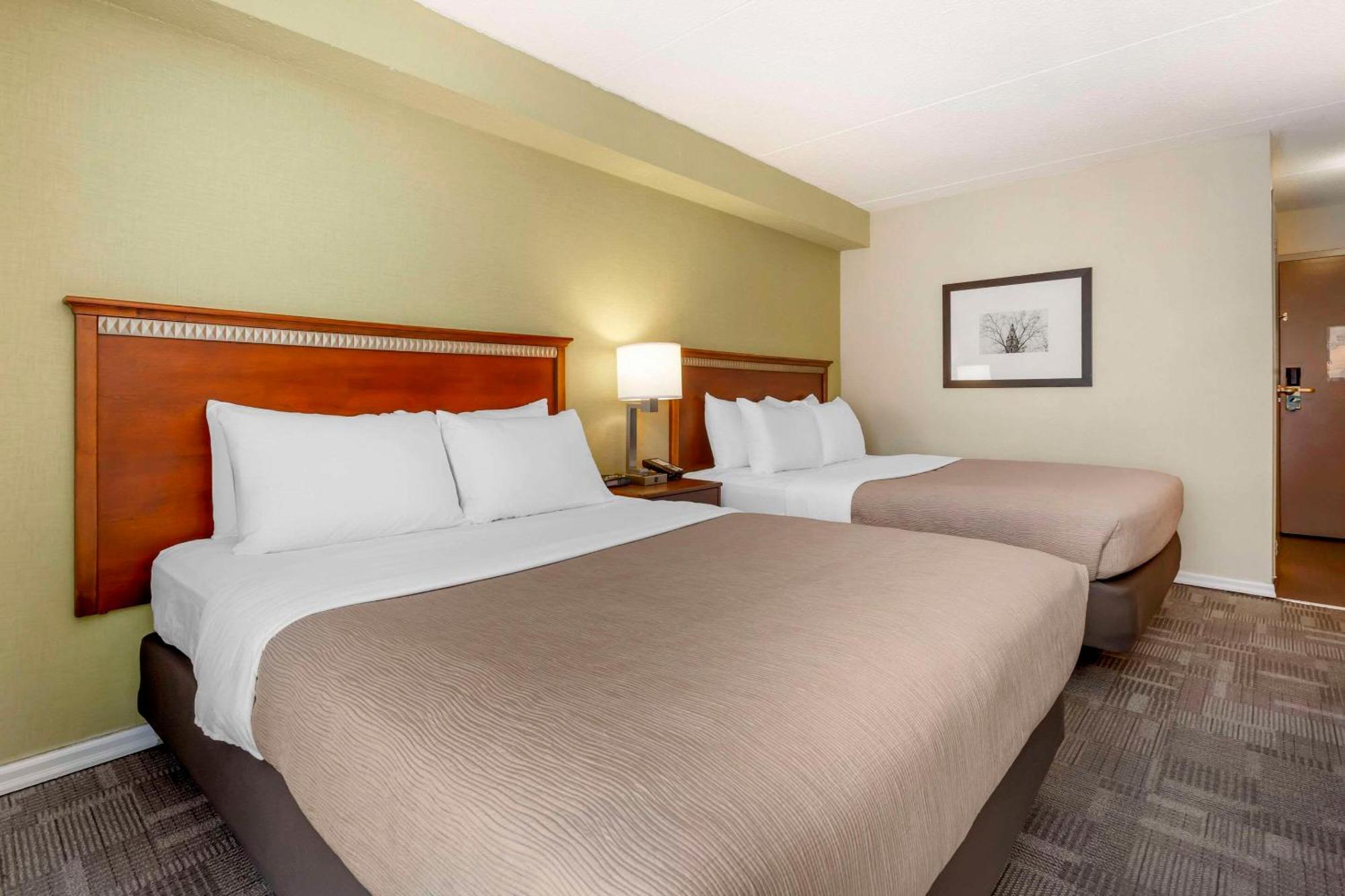 Quality Inn Peterborough Eksteriør billede